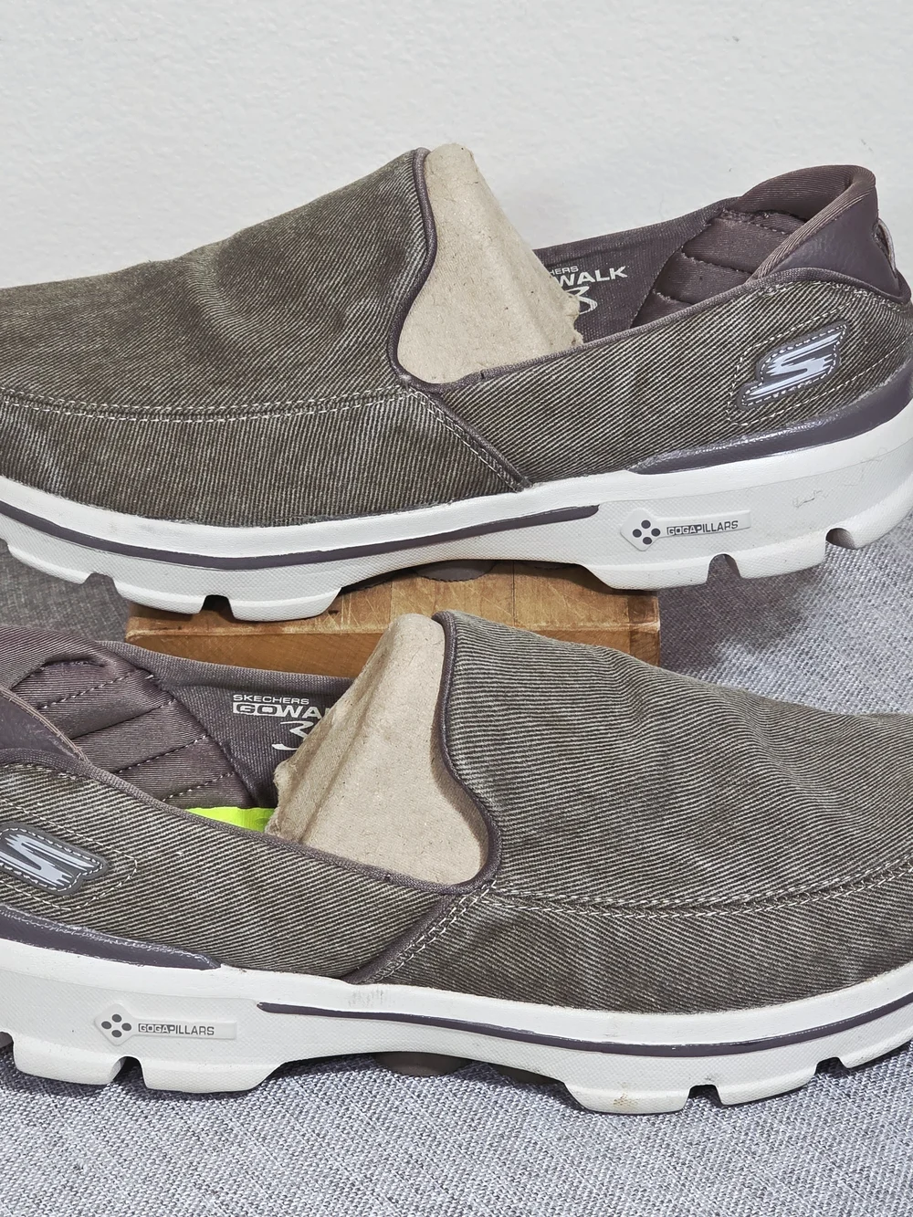 Skechers GoWalk 3 Unwind Khaki Slip On Sneakers 9